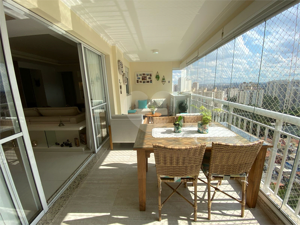 Apartamento à venda com 3 quartos no Mandaqui