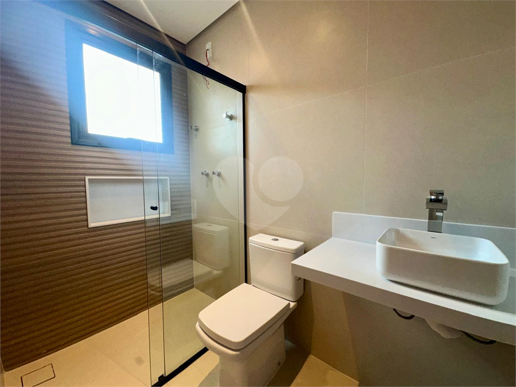 Sobrado recém construído, alto padrão, 3 dormitórios, 1 suite com sacada,, 4 vagas, piscina - Pirituba SP