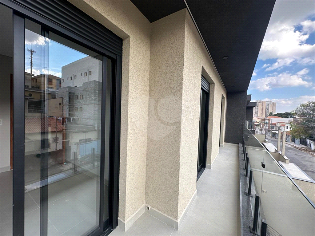 Sobrado em término de construção -Novo - 3 dormitorios - 4 vagas - Piritubba SP