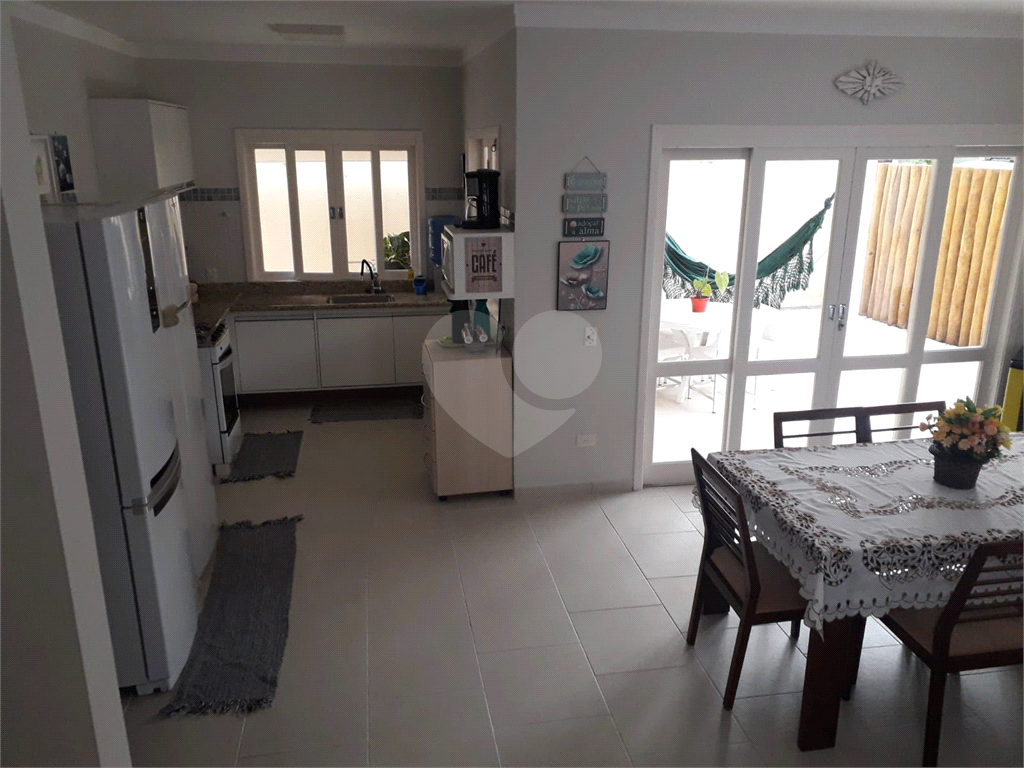 Sobrado à venda em condominio | 3 quartos sendo 3 suites | 136m² em Juquehy