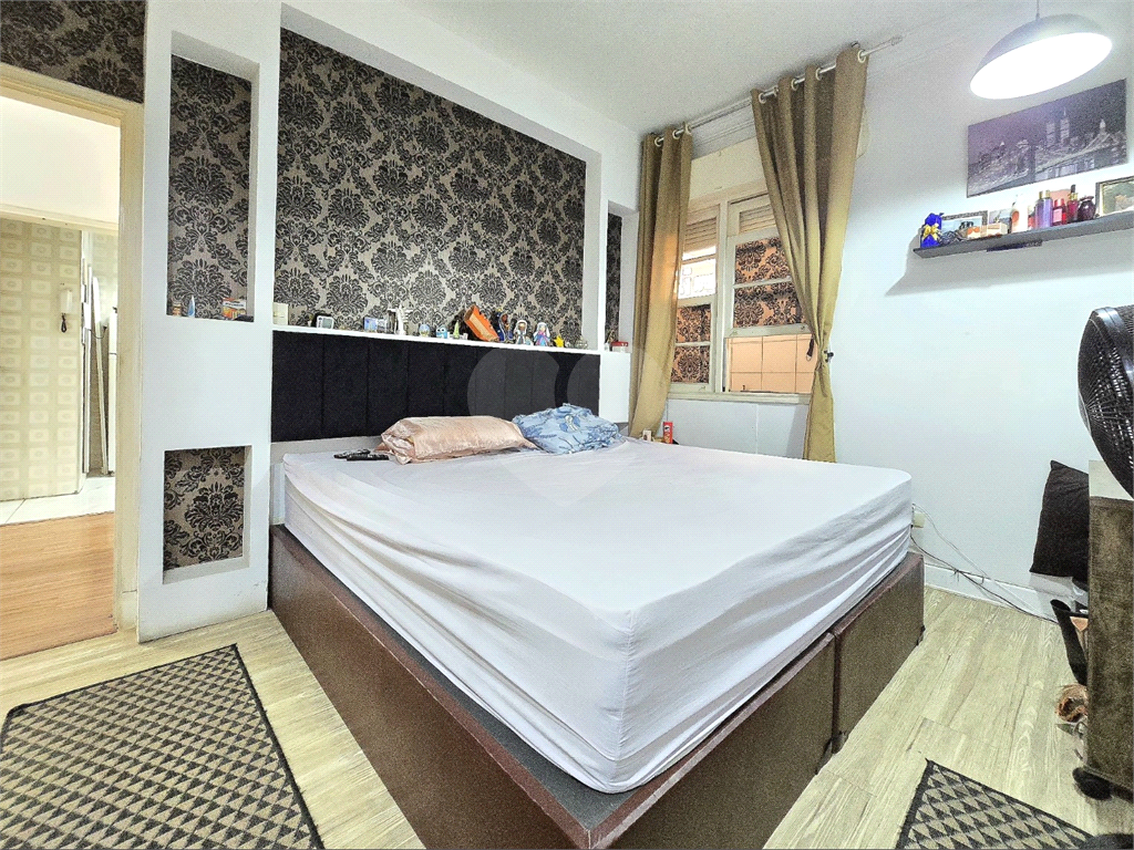 Apartamento para venda com 2 dormitórios 2 banheiros no Gonzaga, Santos -SP