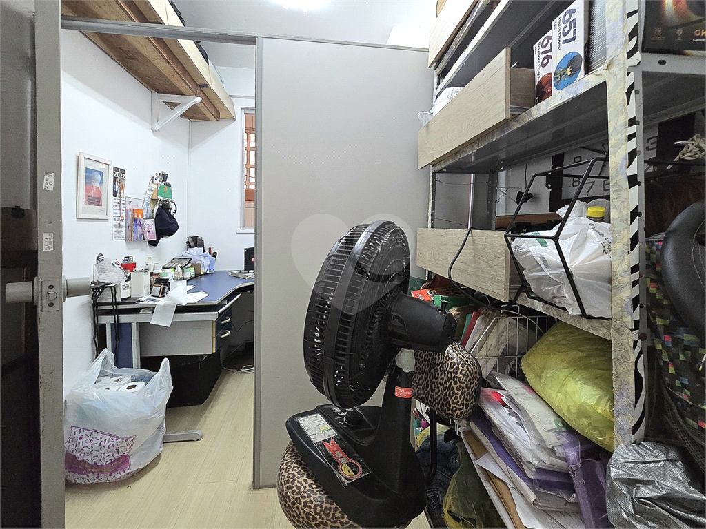 Apartamento para venda com 2 dormitórios 2 banheiros no Gonzaga, Santos -SP