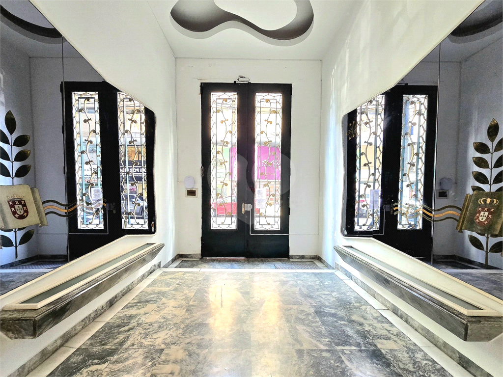 Apartamento para venda com 2 dormitórios 2 banheiros no Gonzaga, Santos -SP