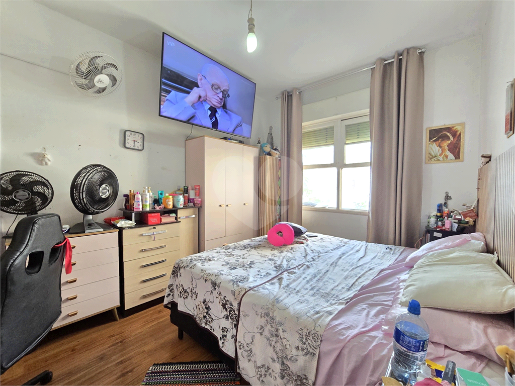 Apartamento para venda com 2 dormitórios 2 banheiros no Gonzaga, Santos -SP
