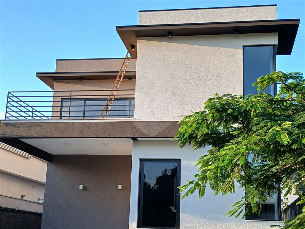 Casa de Condomínio à venda com 3 quartos, 202m² - Foto 2