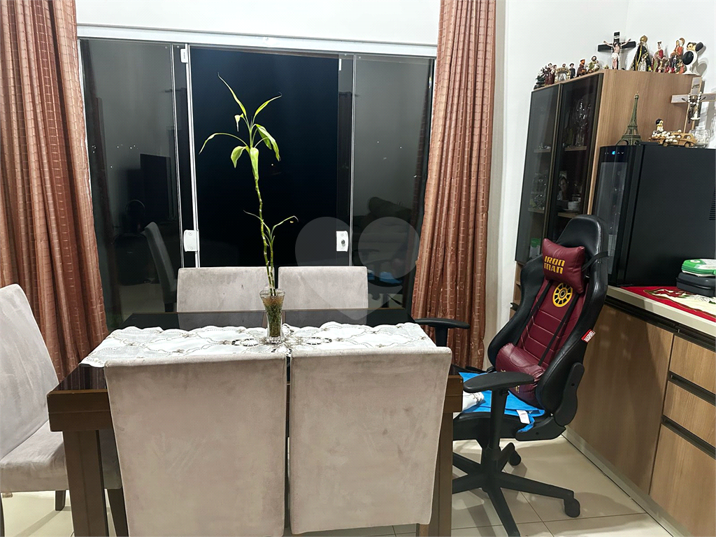 Casa terrea a venda com 03 quartos, piscina e churrasqueira,  recem construida  em Mairipora!