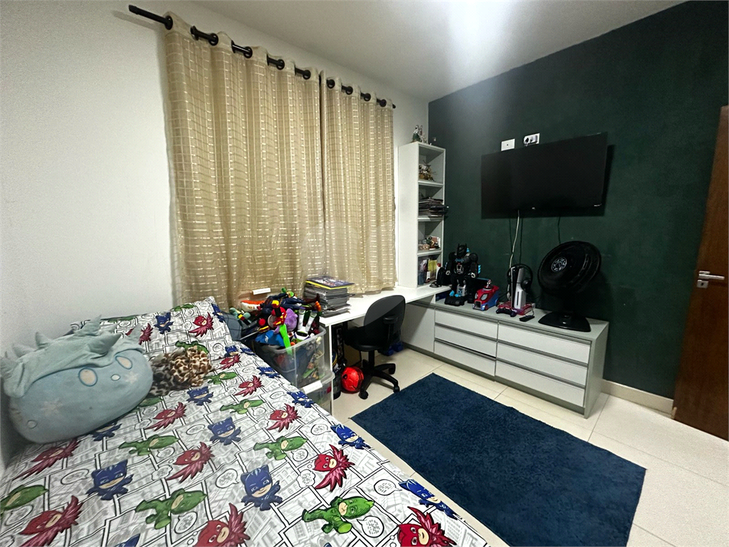 Casa terrea a venda com 03 quartos, piscina e churrasqueira,  recem construida  em Mairipora!