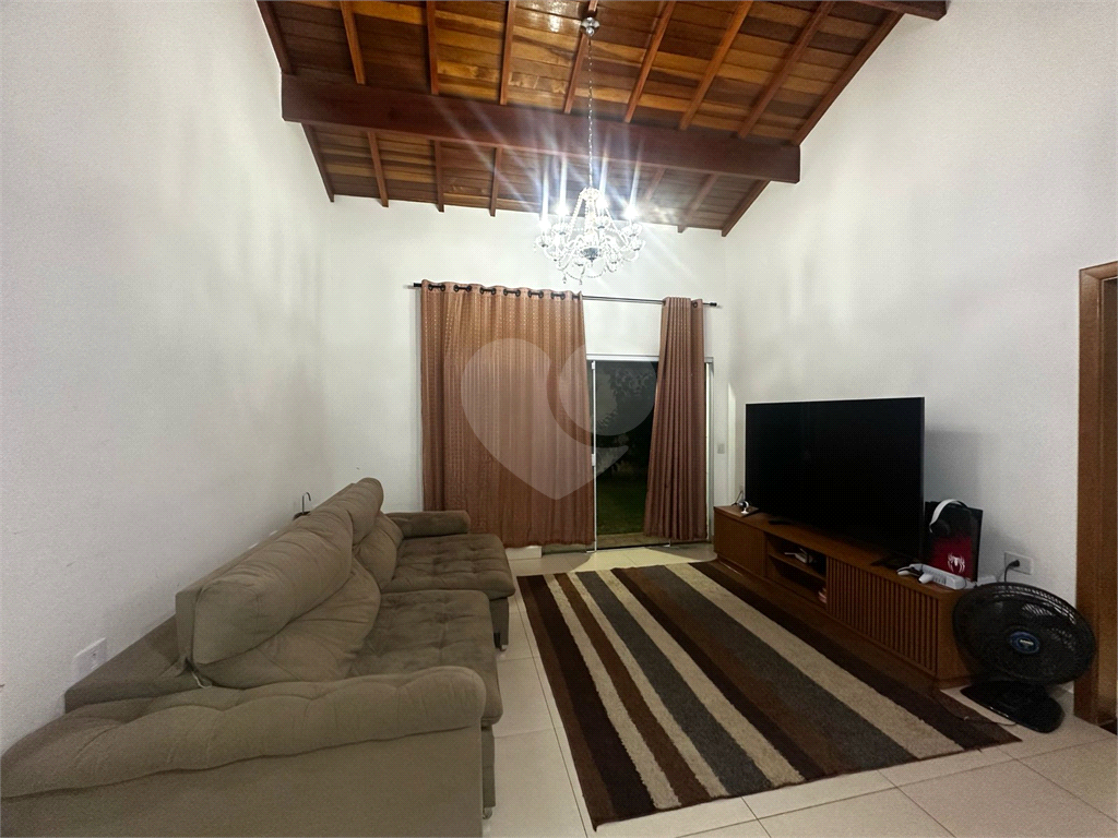 Casa terrea a venda com 03 quartos, piscina e churrasqueira,  recem construida  em Mairipora!