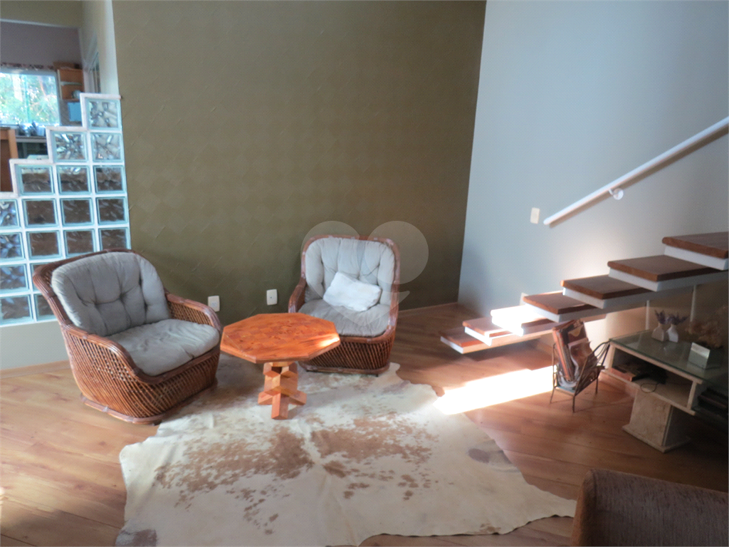 Casa de Condomínio à venda com 3 quartos, 280m² - Foto 23