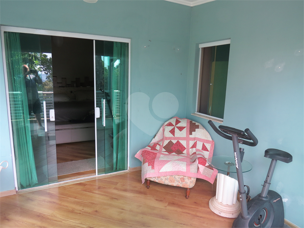 Casa de Condomínio à venda com 3 quartos, 280m² - Foto 14
