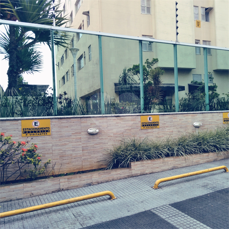 Apartamento 87 m² – Rua Voluntários da Pátria – Andar Alto – 2 vagas - Excelente Localização