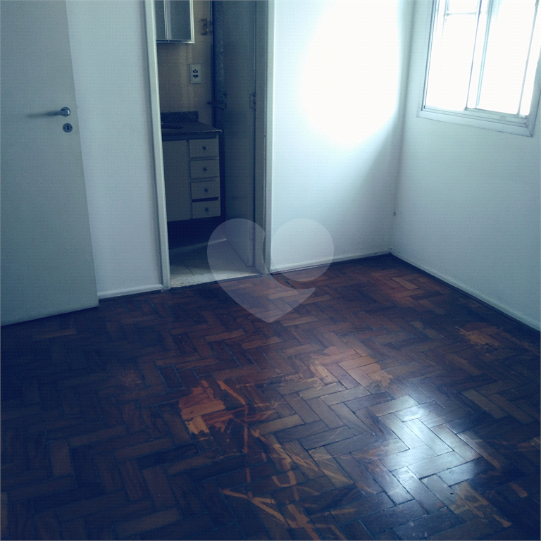 Apartamento 87 m² – Rua Voluntários da Pátria – Andar Alto – 2 vagas - Excelente Localização