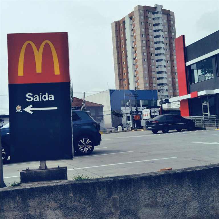 Apartamento 87 m² – Rua Voluntários da Pátria – Andar Alto – 2 vagas - Excelente Localização