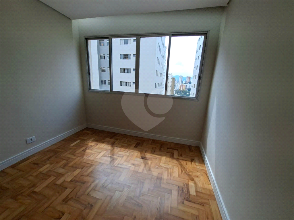 Apartamento 87 m² – Rua Voluntários da Pátria – Andar Alto – 2 vagas - Excelente Localização