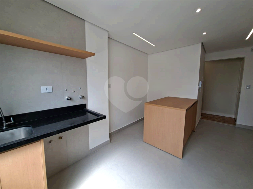 Apartamento 87 m² – Rua Voluntários da Pátria – Andar Alto – 2 vagas - Excelente Localização