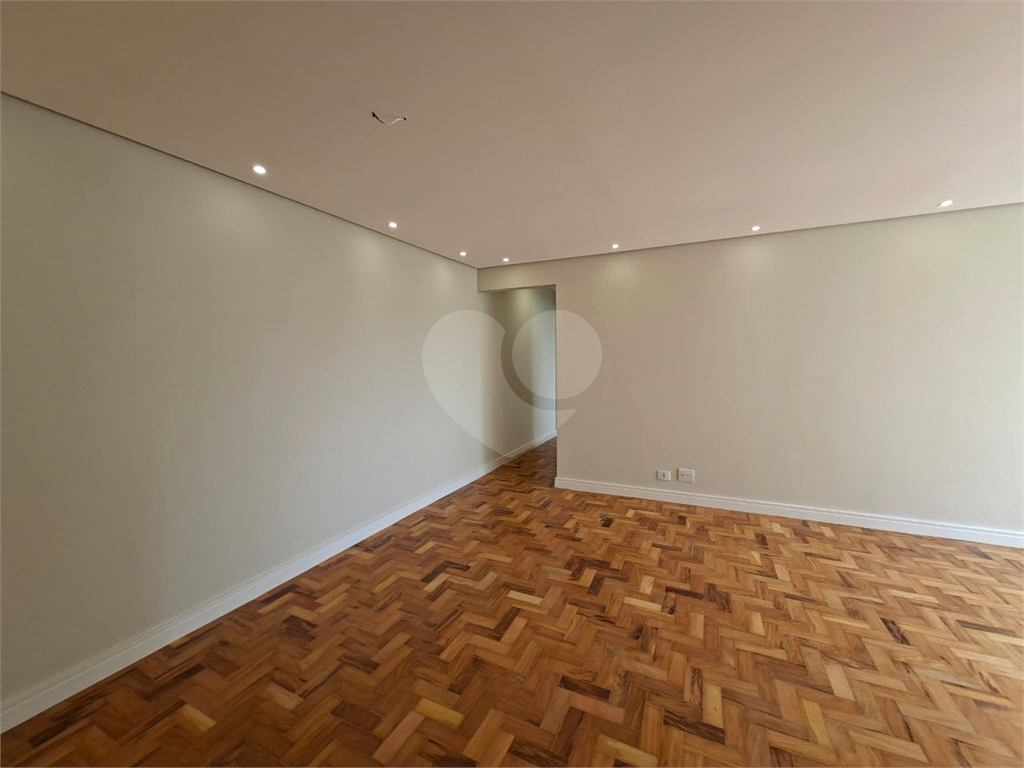 Apartamento 87 m² – Rua Voluntários da Pátria – Andar Alto – 2 vagas - Excelente Localização