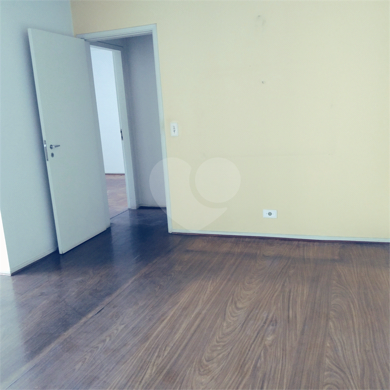 Apartamento 87 m² – Rua Voluntários da Pátria – Andar Alto – 2 vagas - Excelente Localização