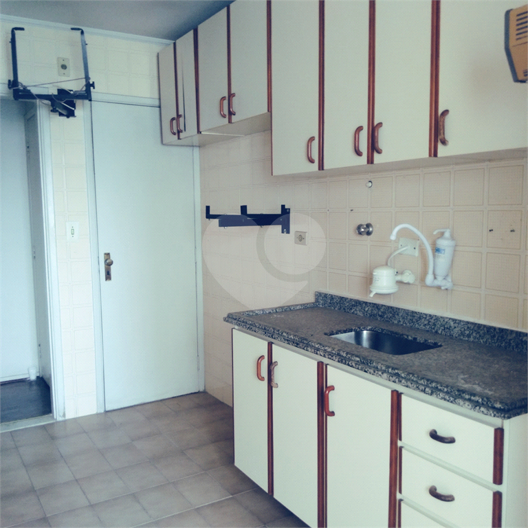 Apartamento 87 m² – Rua Voluntários da Pátria – Andar Alto – 2 vagas - Excelente Localização