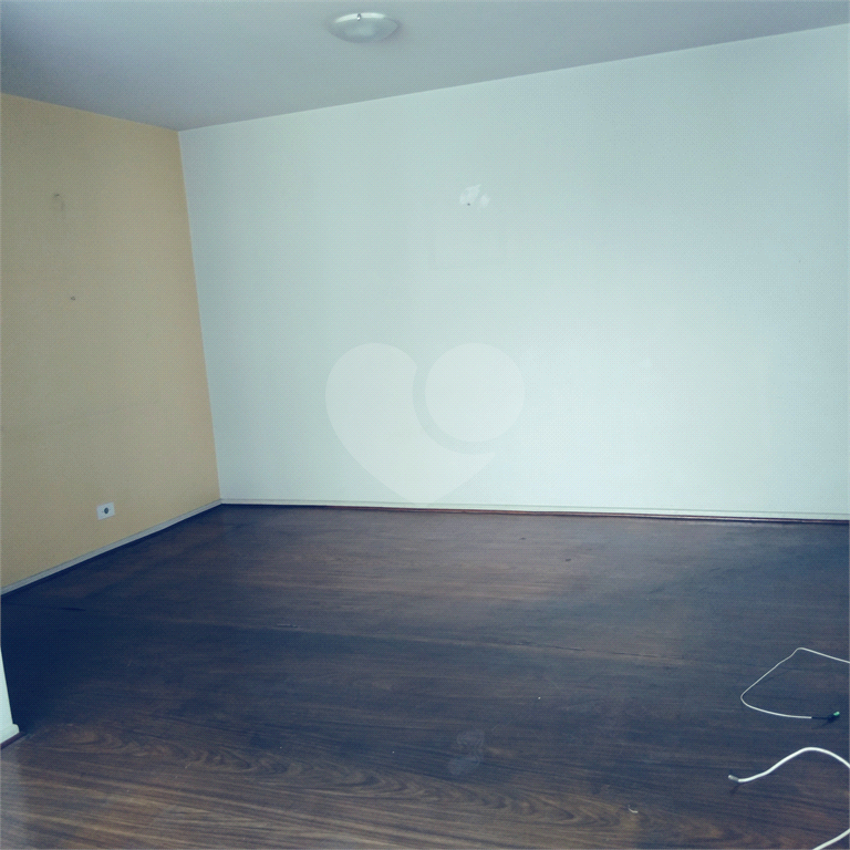 Apartamento 87 m² – Rua Voluntários da Pátria – Andar Alto – 2 vagas - Excelente Localização