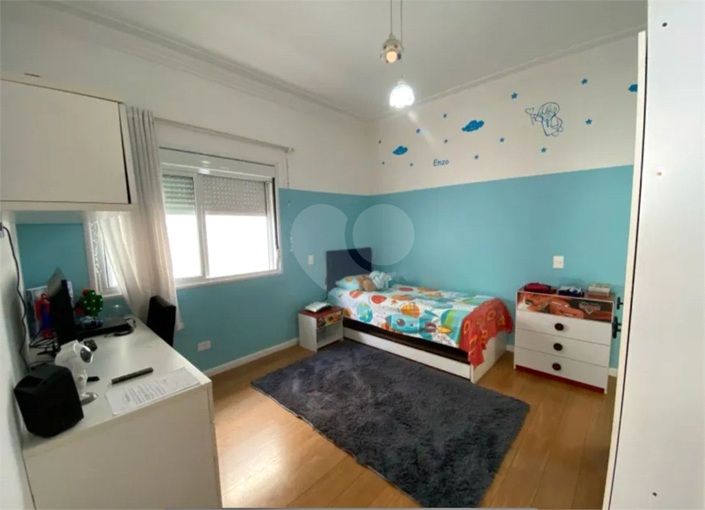 Casa em Condomínio de Alto Padrão no Reserva da Cantareira – 3 Suítes, Área Gourmet e 8 Vagas