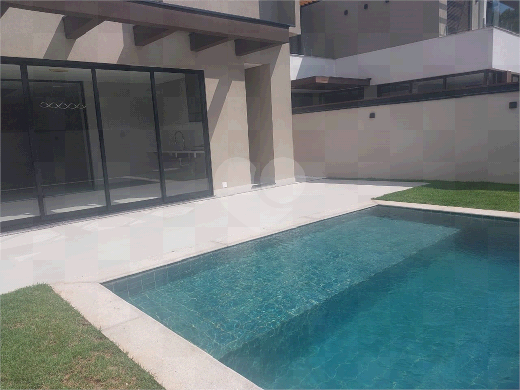 Casa à venda com 3 quartos, 300m² - Foto 32