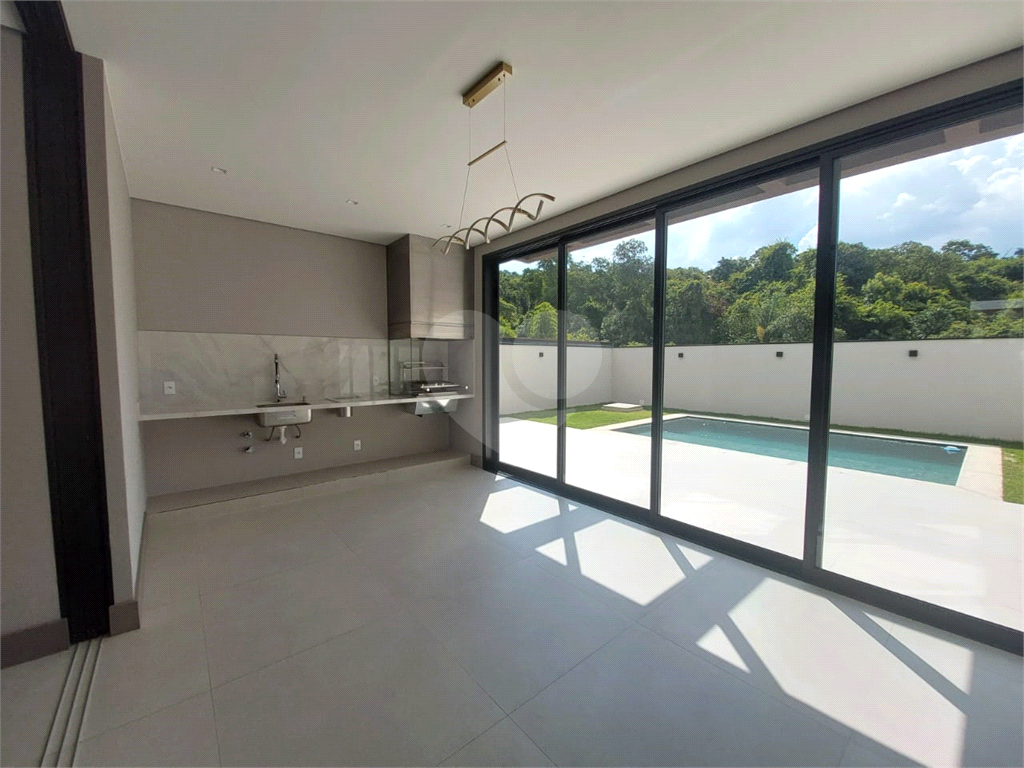 Casa à venda com 3 quartos, 300m² - Foto 41
