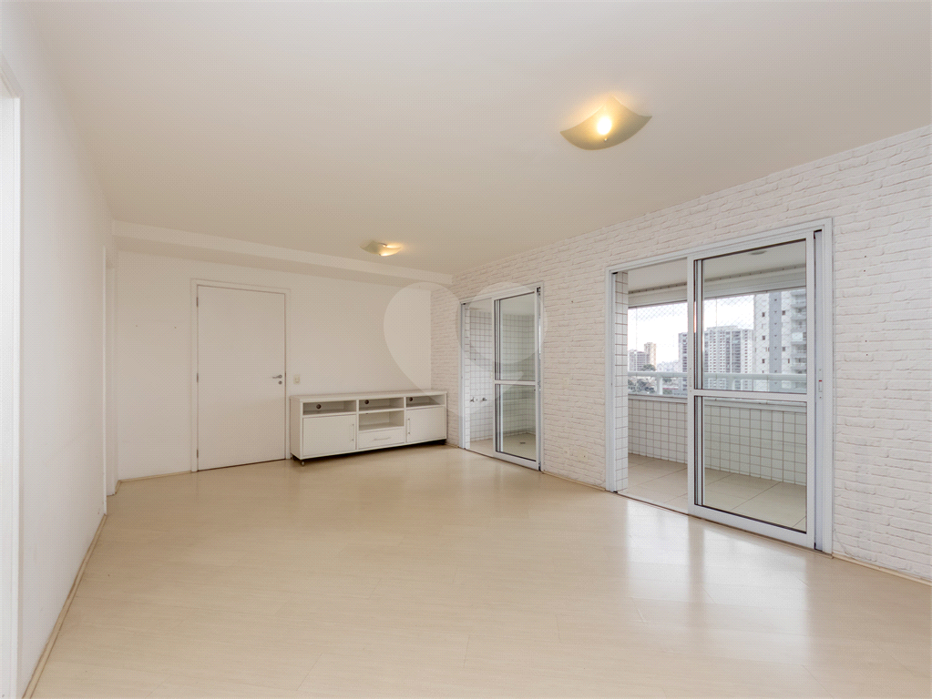 APARTAMENTO em IPIRANGA