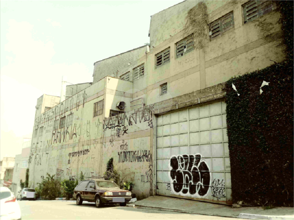 Prédio Comercial à venda na Avenida do Cursino e de esquina