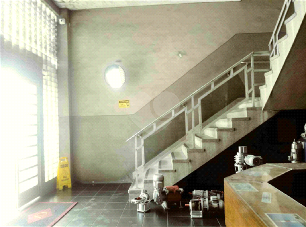 Prédio Comercial à venda na Avenida do Cursino e de esquina