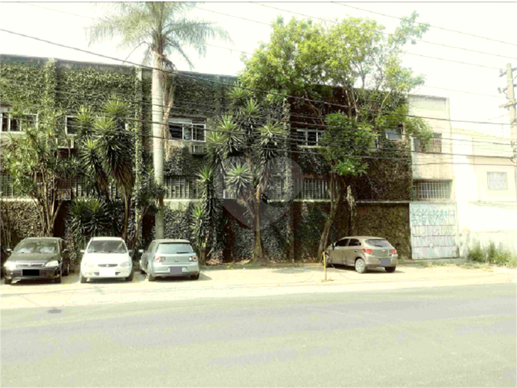 Prédio Comercial à venda na Avenida do Cursino e de esquina