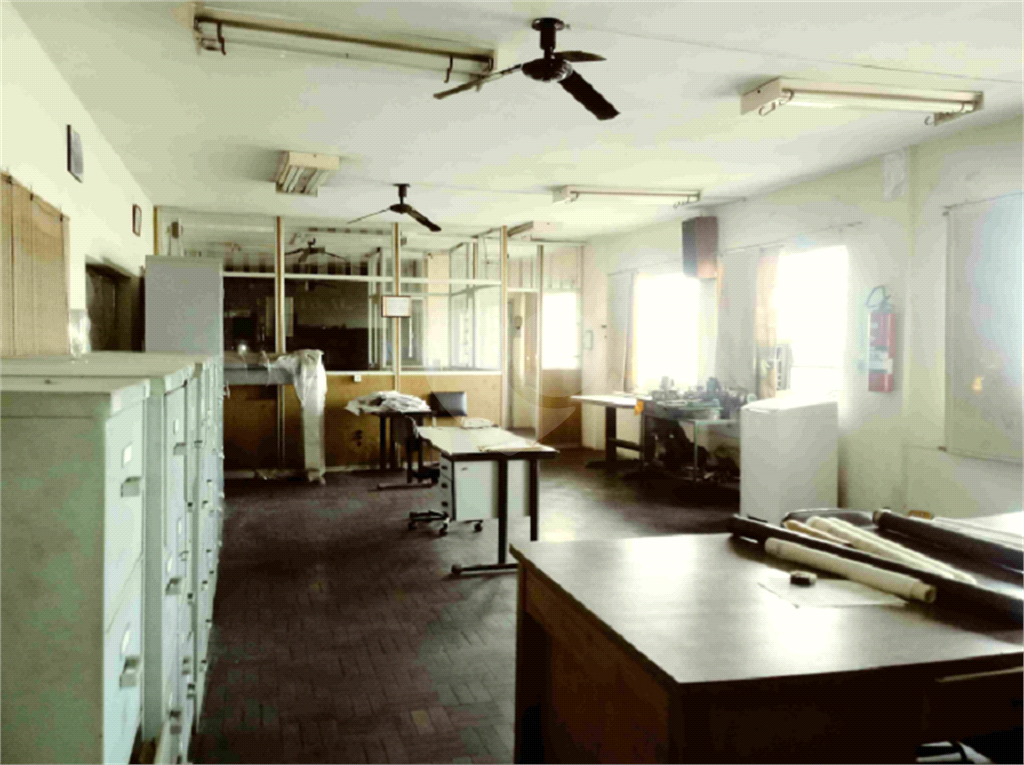 Prédio Comercial à venda na Avenida do Cursino e de esquina