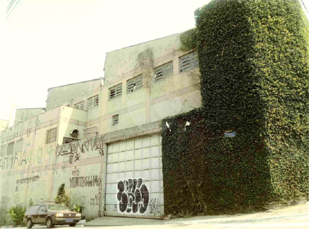 Prédio Comercial à venda na Avenida do Cursino e de esquina