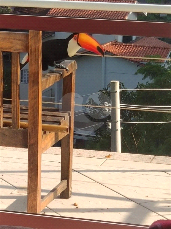 SOBRADO em CONDOMÍNIO REFÚGIO DOS PINHEIROS