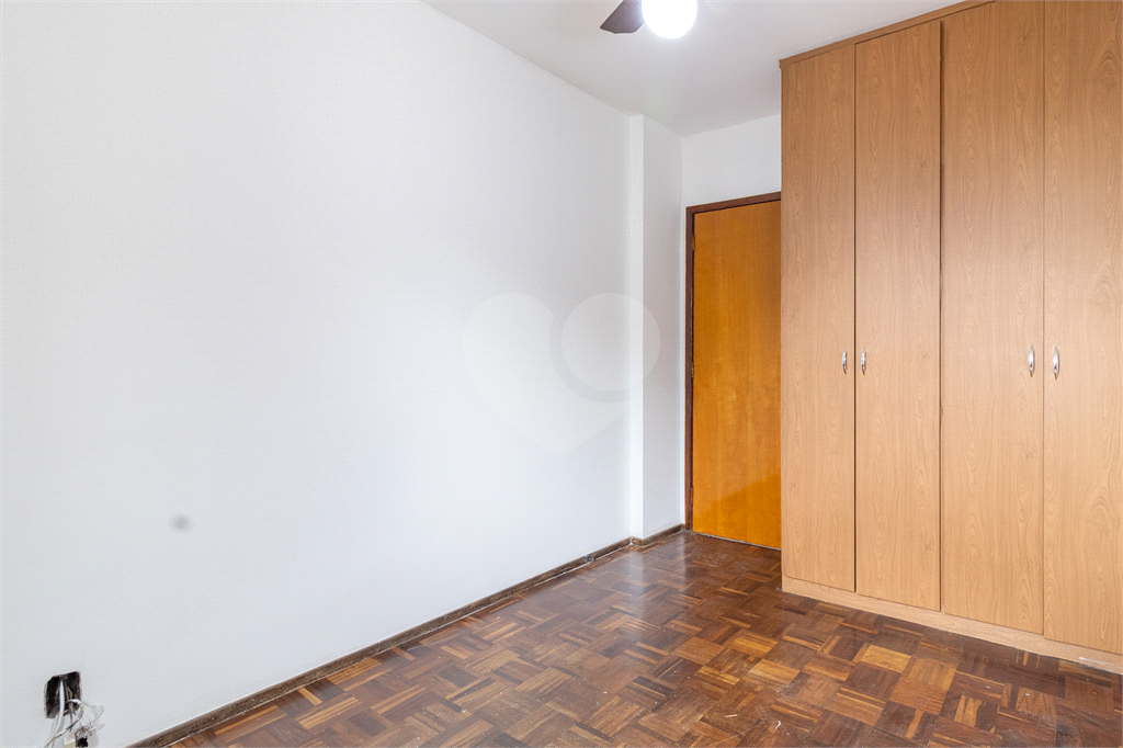 Apartamento - Perdizes - 4 Dormitórios - 136 m².