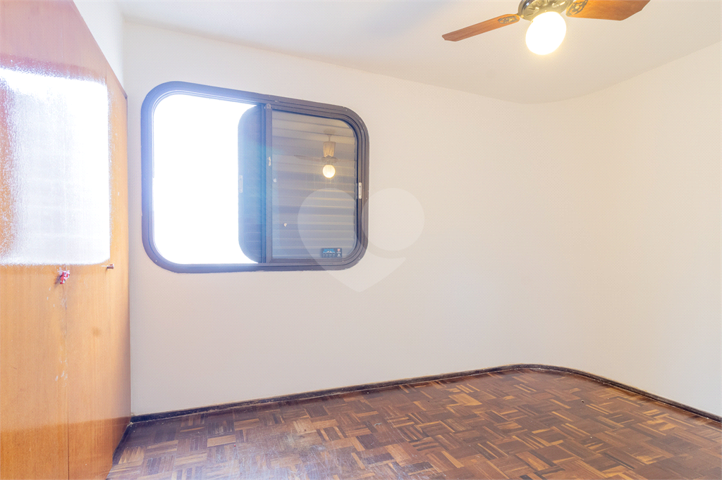 Apartamento - Perdizes - 4 Dormitórios - 136 m².