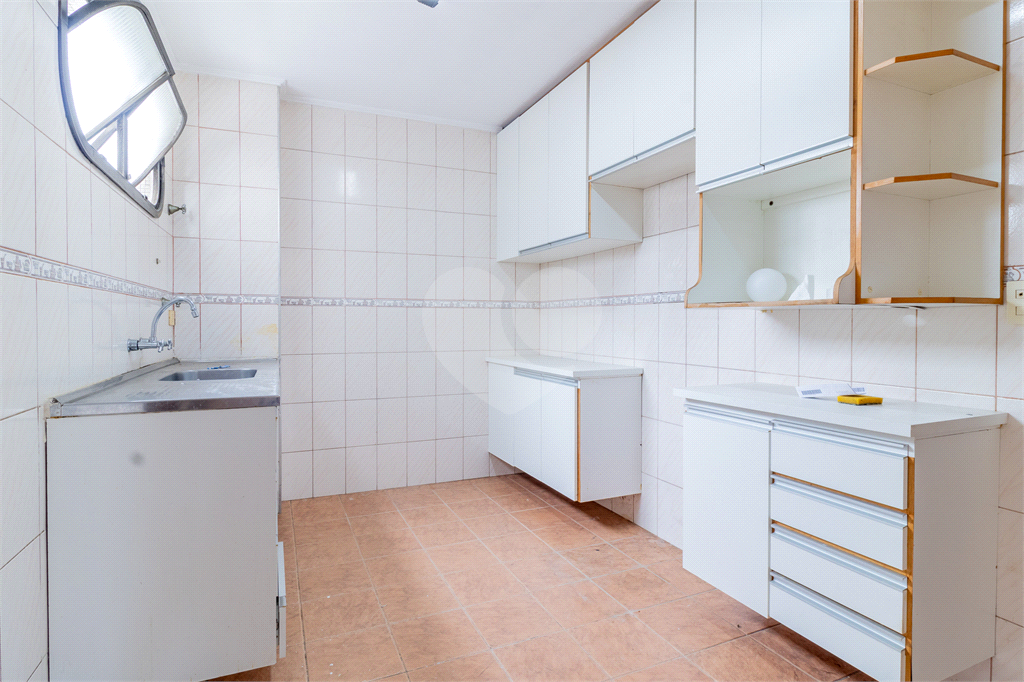Apartamento - Perdizes - 4 Dormitórios - 136 m².
