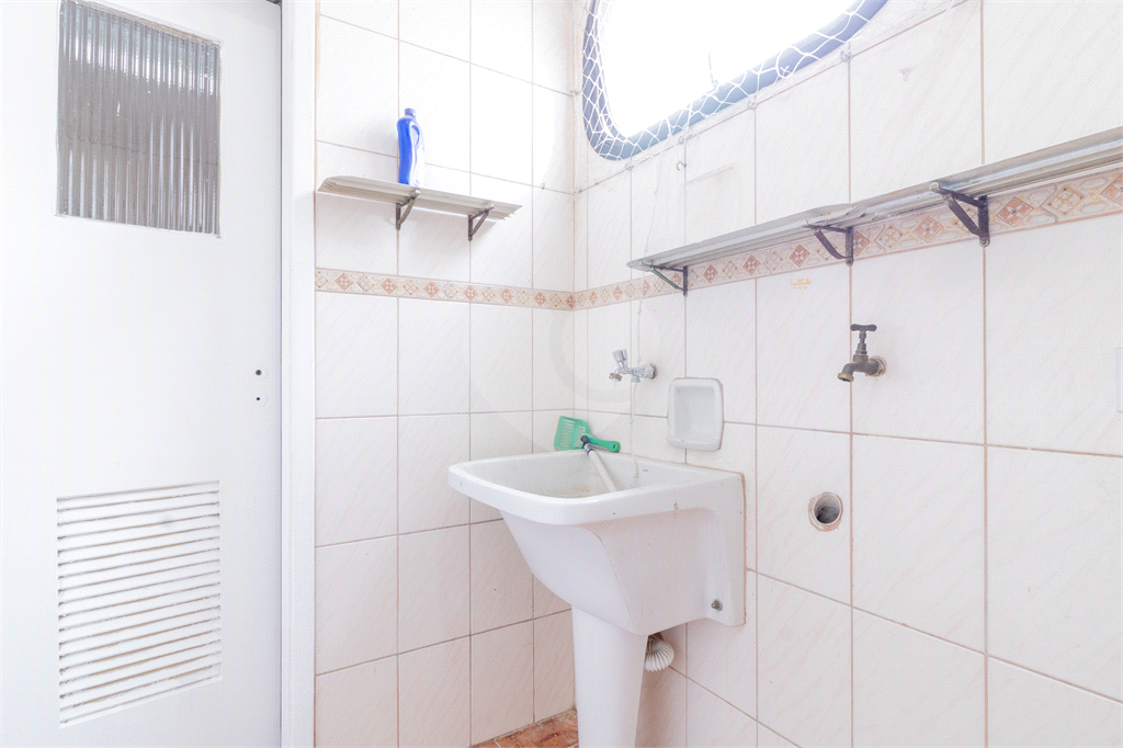 Apartamento - Perdizes - 4 Dormitórios - 136 m².