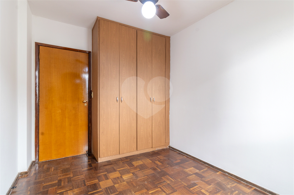Apartamento - Perdizes - 4 Dormitórios - 136 m².