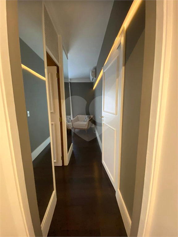 Apartamento com 2 suítes e 2 vagas no Real Parque