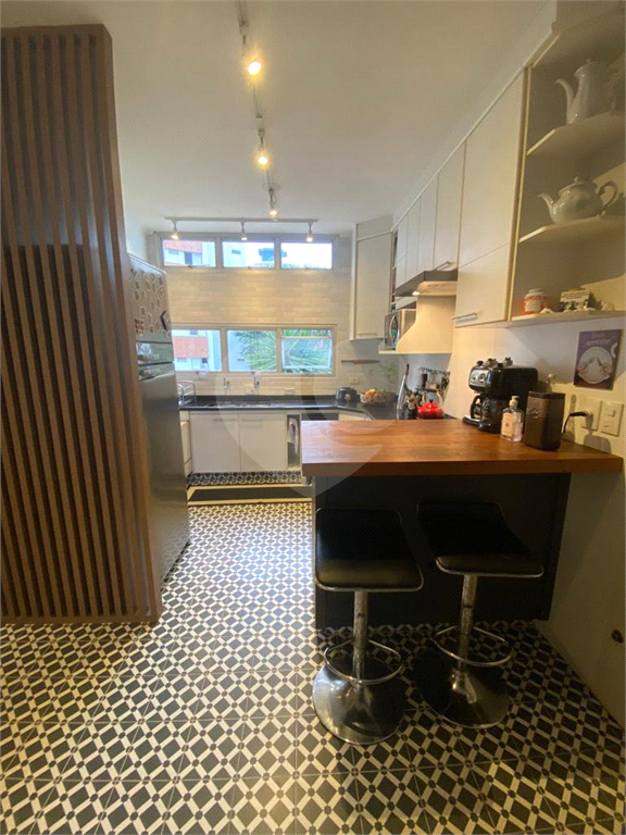 Apartamento com 2 suítes e 2 vagas no Real Parque