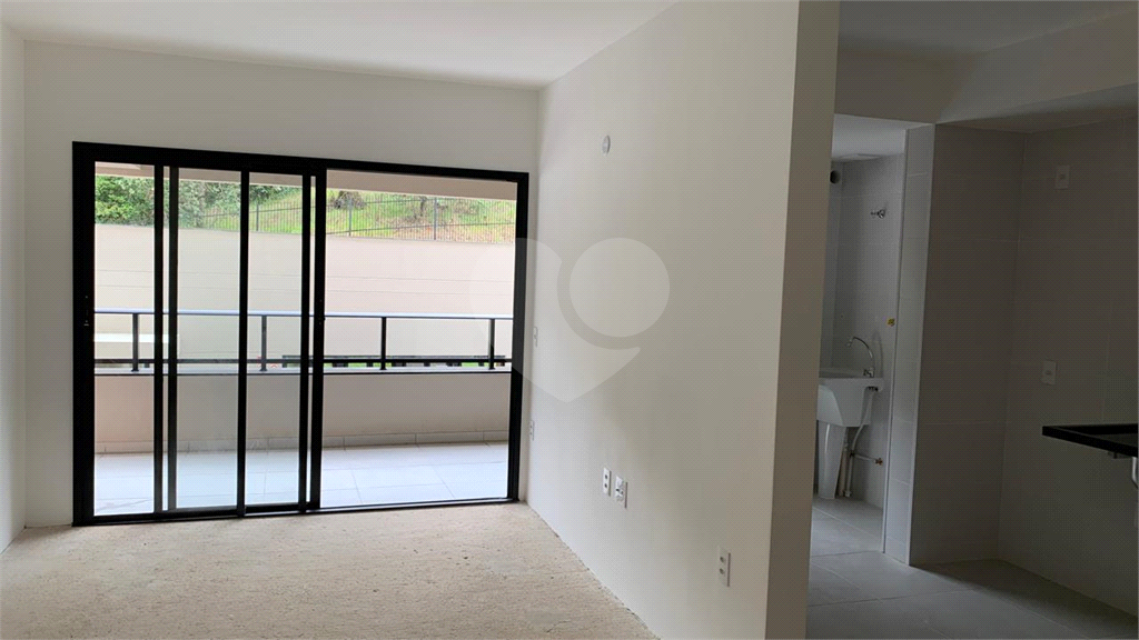 Apartamento à venda com 3 quartos, 95m² - Foto 1