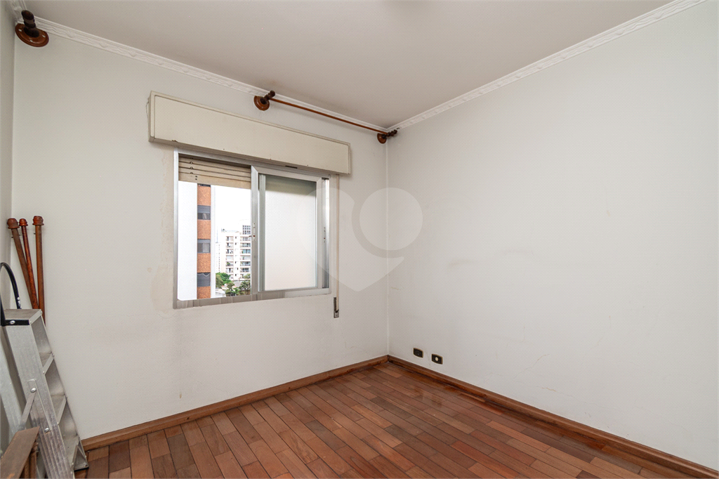 Apartamento - Perdizes - 2 Dormitórios - 85 m² .