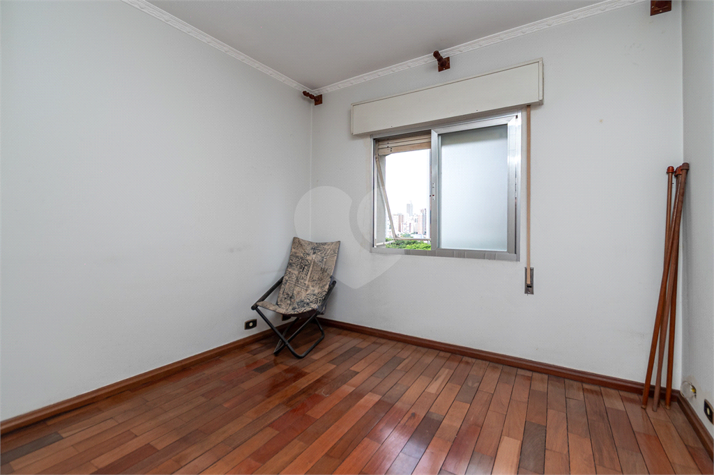 Apartamento - Perdizes - 2 Dormitórios - 85 m² .