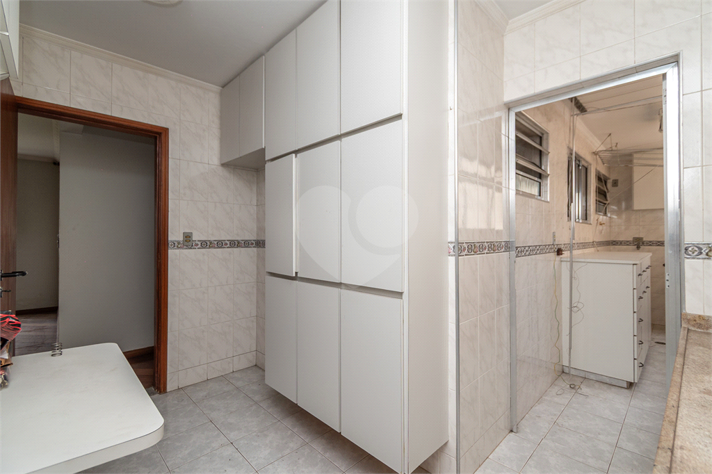 Apartamento - Perdizes - 2 Dormitórios - 85 m² .