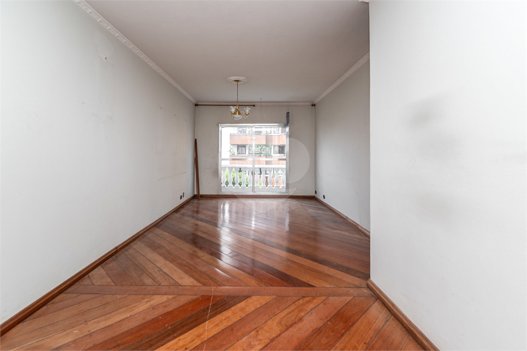 Apartamento - Perdizes - 2 Dormitórios - 85 m² .