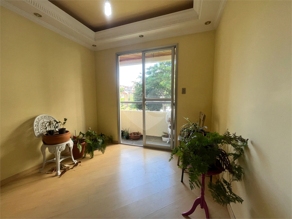 Apartamento à venda com 3 quartos, 69m² - Foto 3