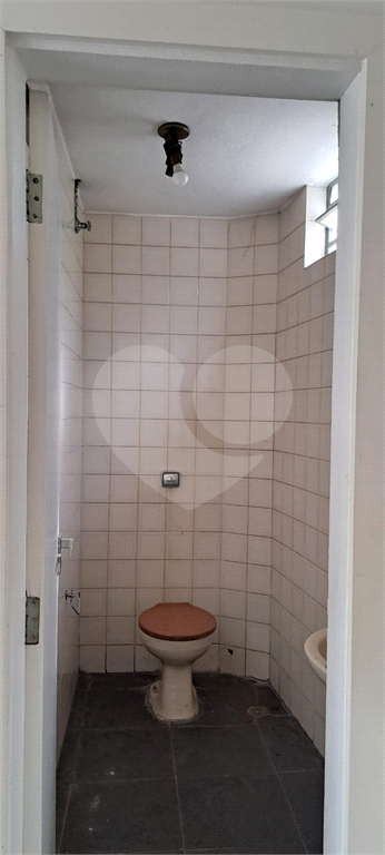 Loja comercial para locação com 150 m2 na Av. Braz Leme