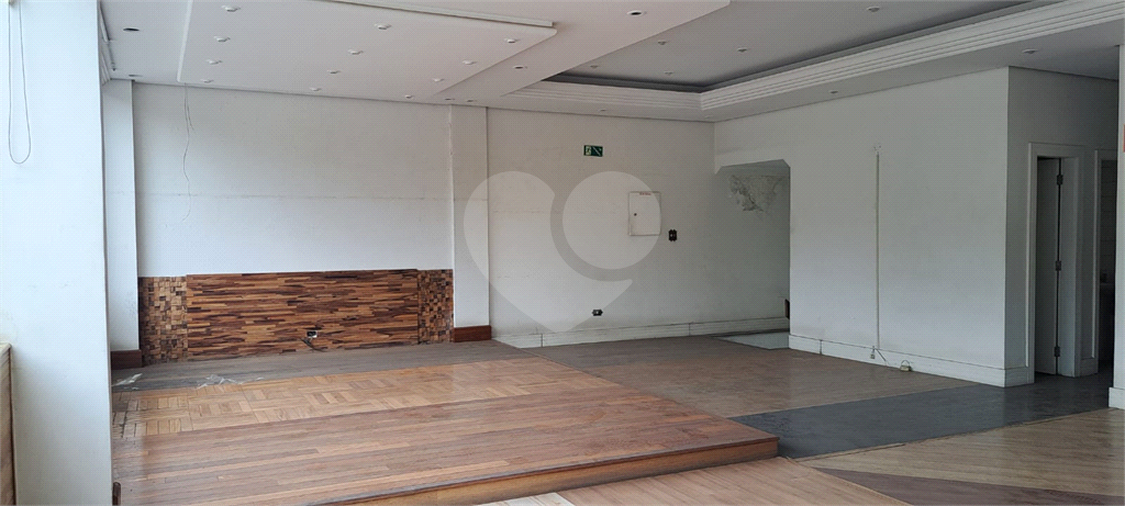 Loja comercial para locação com 150 m2 na Av. Braz Leme