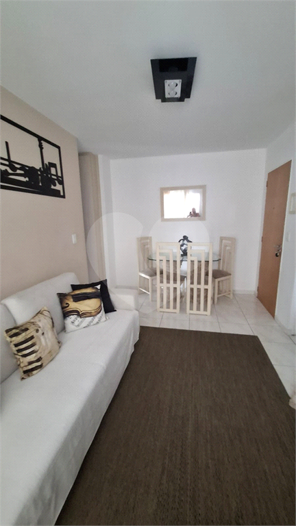 APARTAMENTO em SANTANA