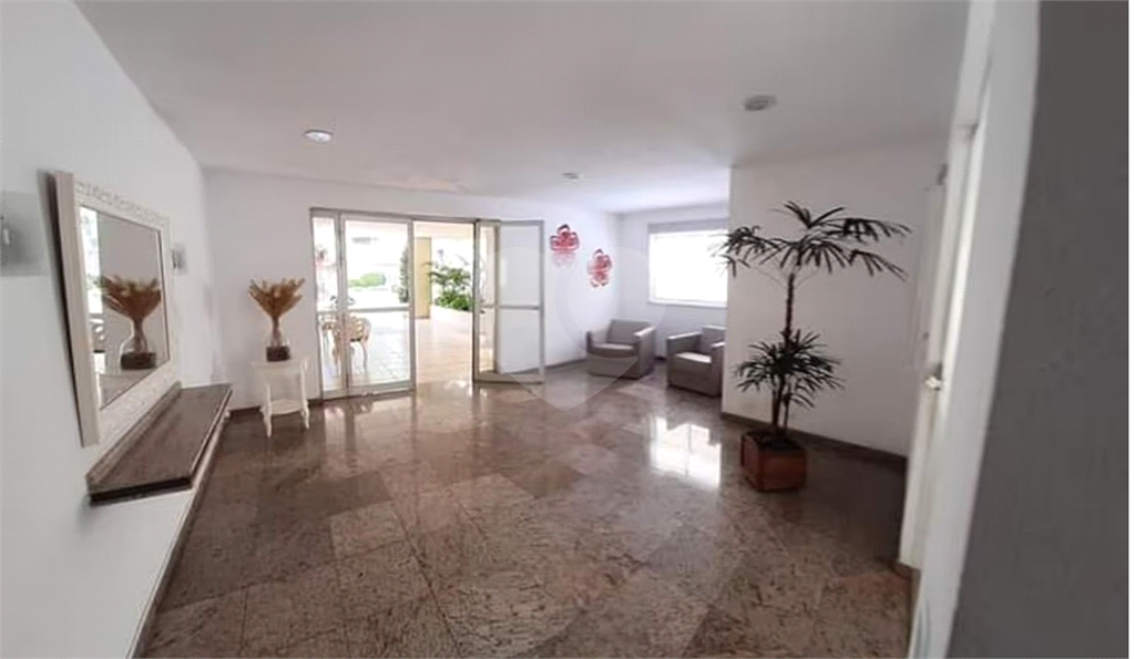 APARTAMENTO em SANTANA